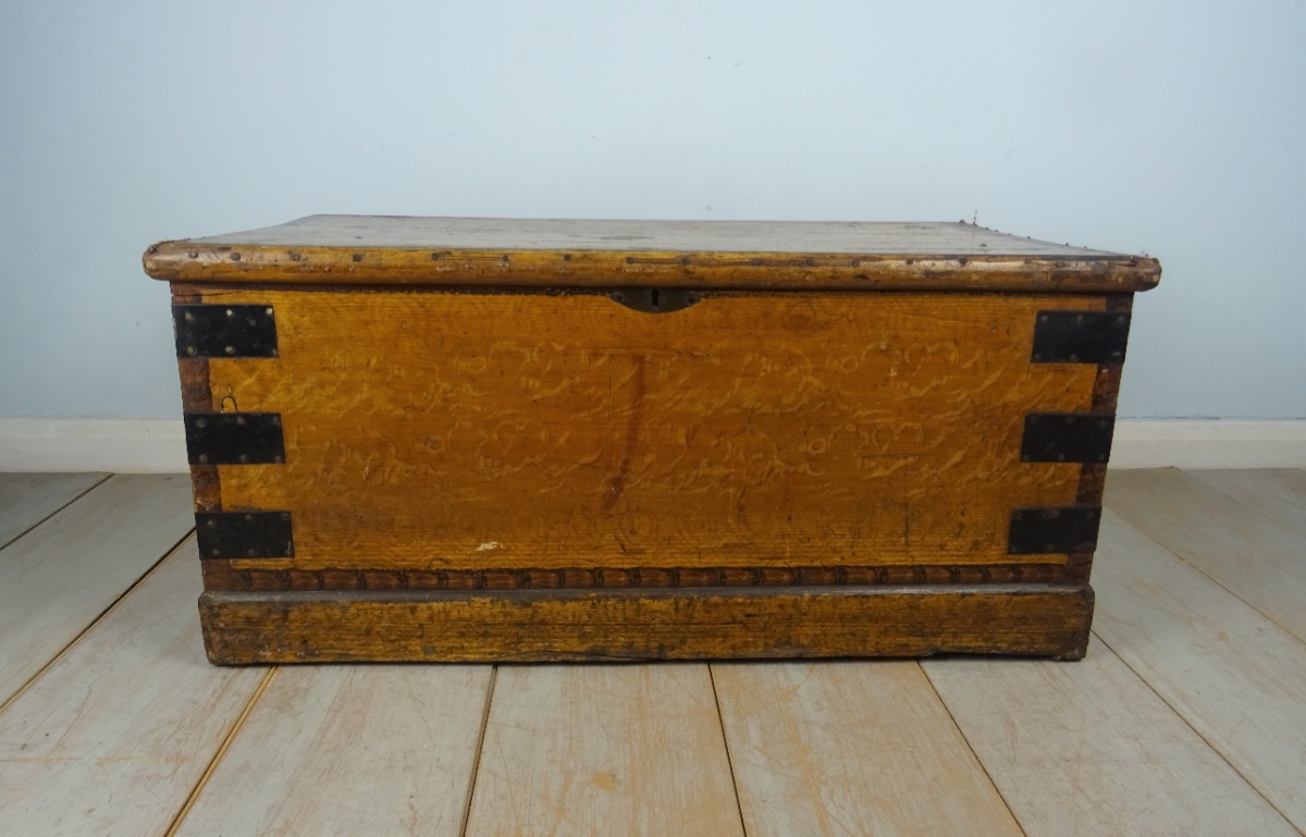 Original Victorian Hand Painted Travelling Trunk Chest